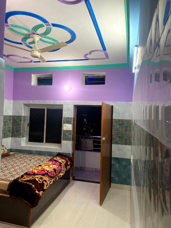 Garuda Guest House Varanasi Exterior photo